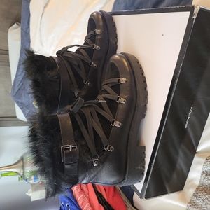 Super Cute Black fur lined boots